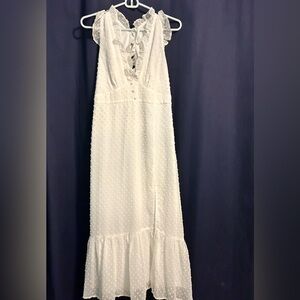 NWT white “Lulus” dress
